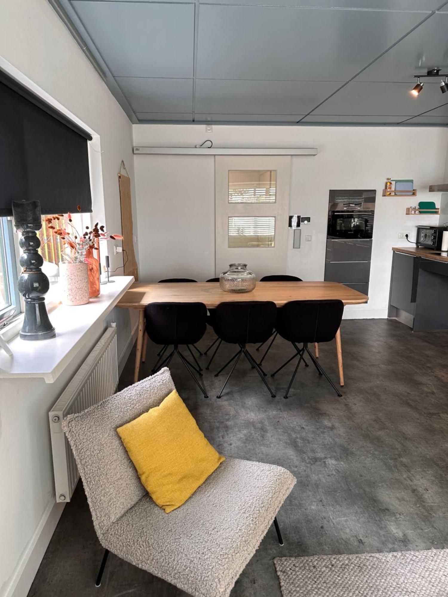 B&B Het Kleine Huisje Emmen Exteriör bild