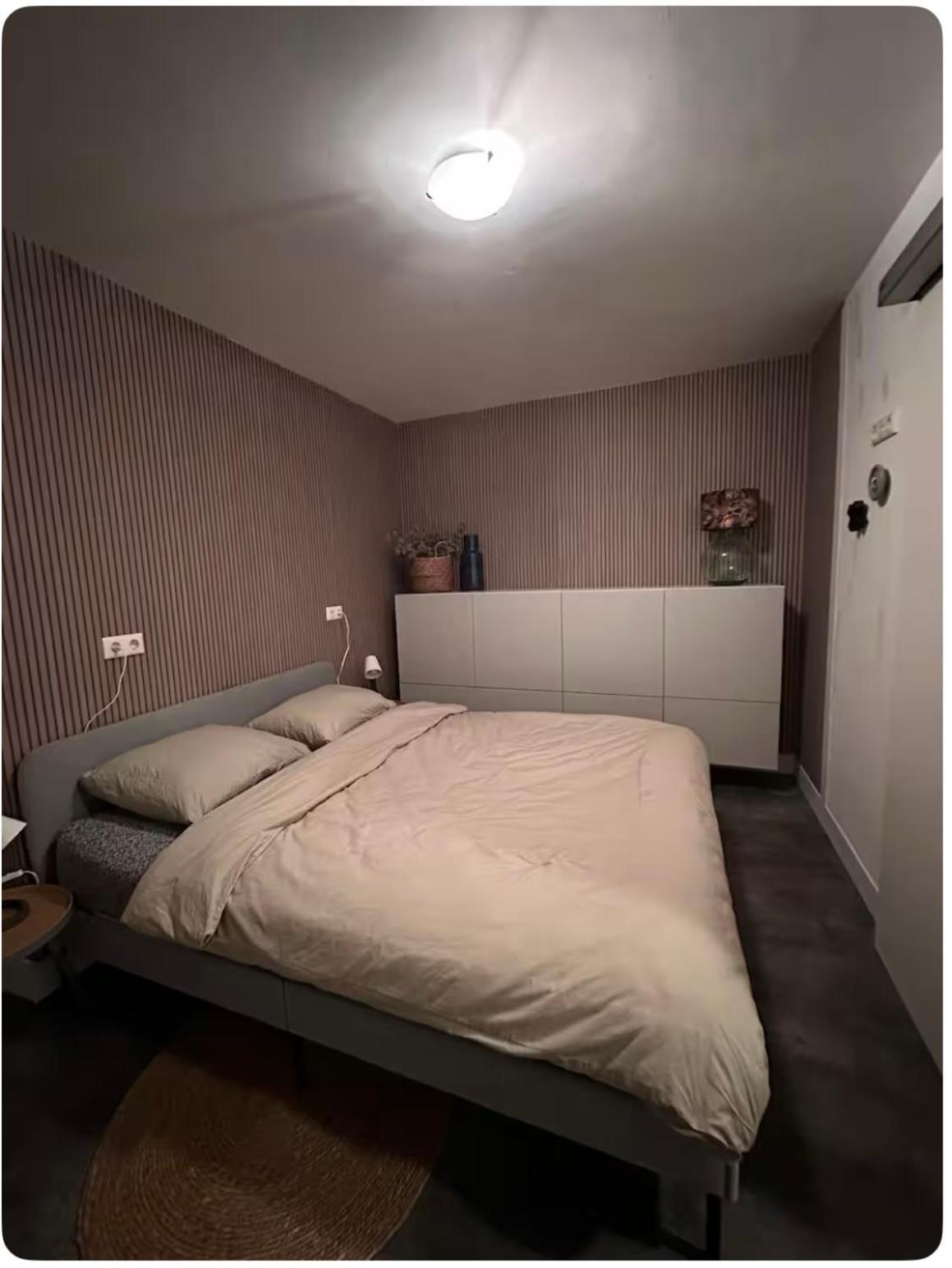 B&B Het Kleine Huisje Emmen Exteriör bild